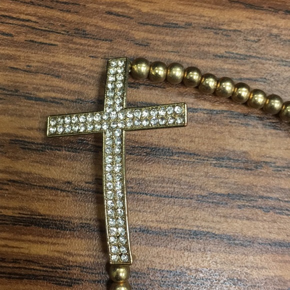 NWT gold cross bracelet - Picture 4 of 6